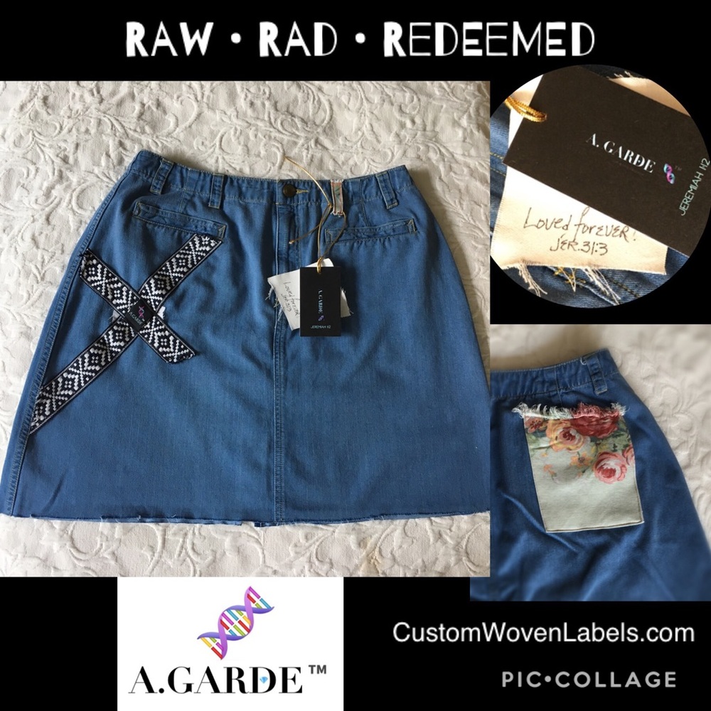 🎁 Faith Fashionista! 29” waist 17” with Scripture ✝️ Perfect gift! 🎄